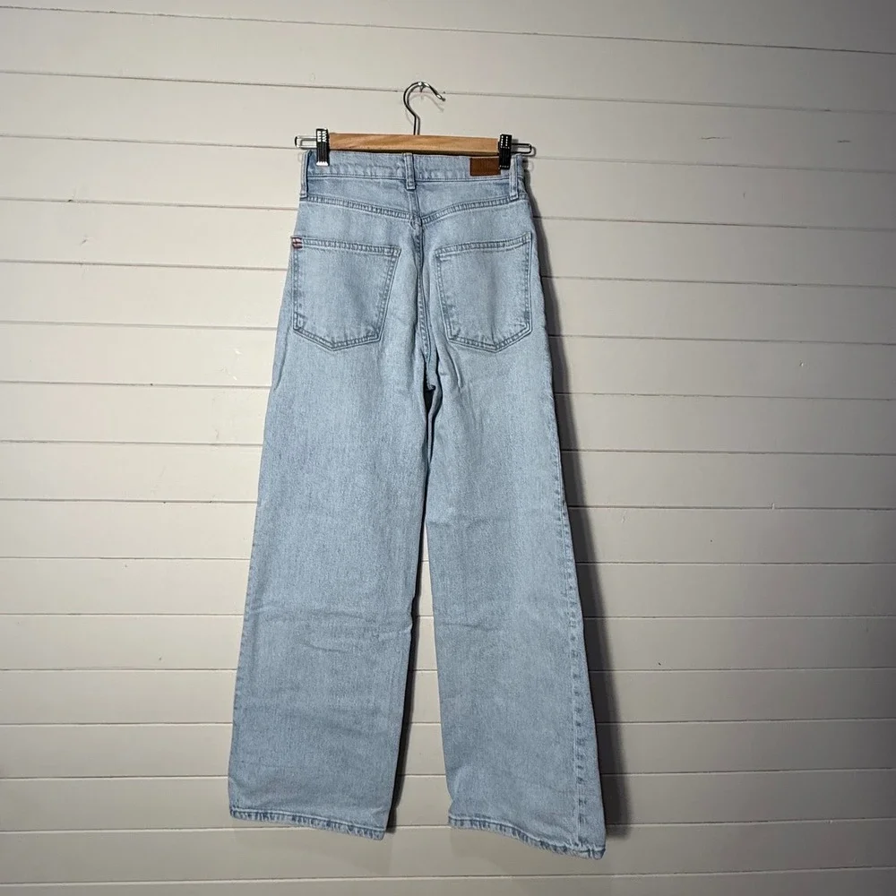 BDG Urban‎ Outfitters High & Wide Leg Jeans Light Wash Blue Size 24 OB1495394